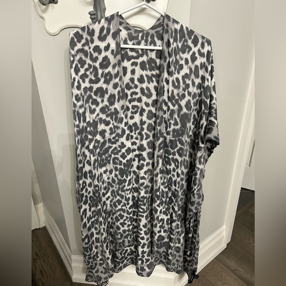 leopard kimono coverup - Picture 2 of 6